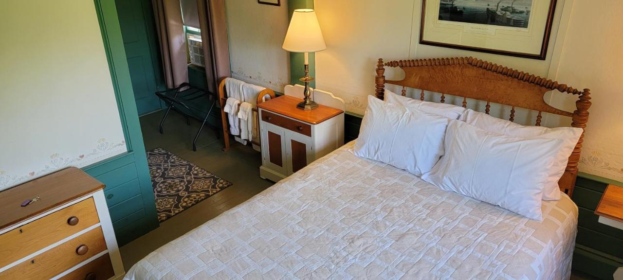 Hawks House Inn Walpole Εξωτερικό φωτογραφία